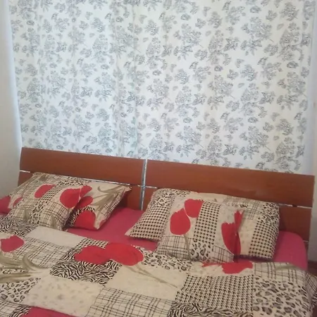 Cajkovski بيت ضيافة 4*